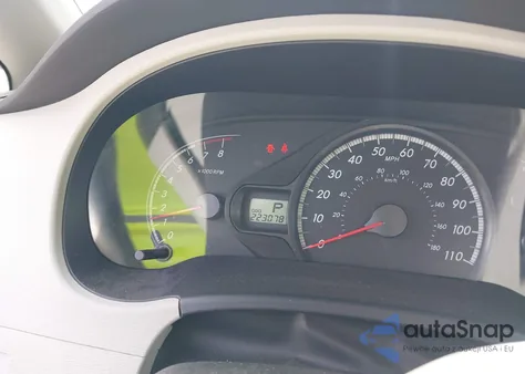 2011 Toyota Sienna Le V6 from USA, damaged, VIN 5TDKK3DC0BS018460